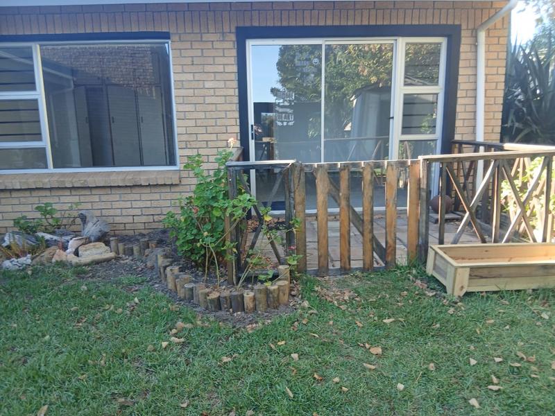 To Let 1 Bedroom Property for Rent in Albertinia Western Cape